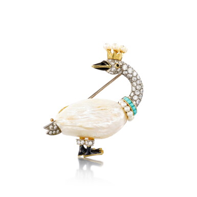 View full screen - View 1 of Lot 2823. Pearl, Enamel and Diamond Brooch | 珍珠 配 琺瑯彩 及 鑽石 胸針.