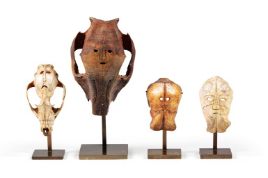 View full screen - View 1 of Lot 62. Quatre crânes cérémoniels, Atoni, West Timor, Indonesia | Four Atoni ceremonial skulls, Atoni, Occidental Timor, Indonésie.