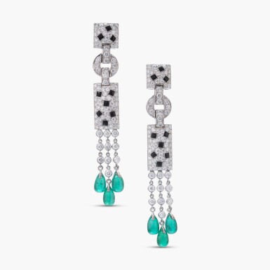 View full screen - View 1 of Lot 713. Pair of Emerald, Onyx and Diamond 'Panthère' Pendent Earclips.
