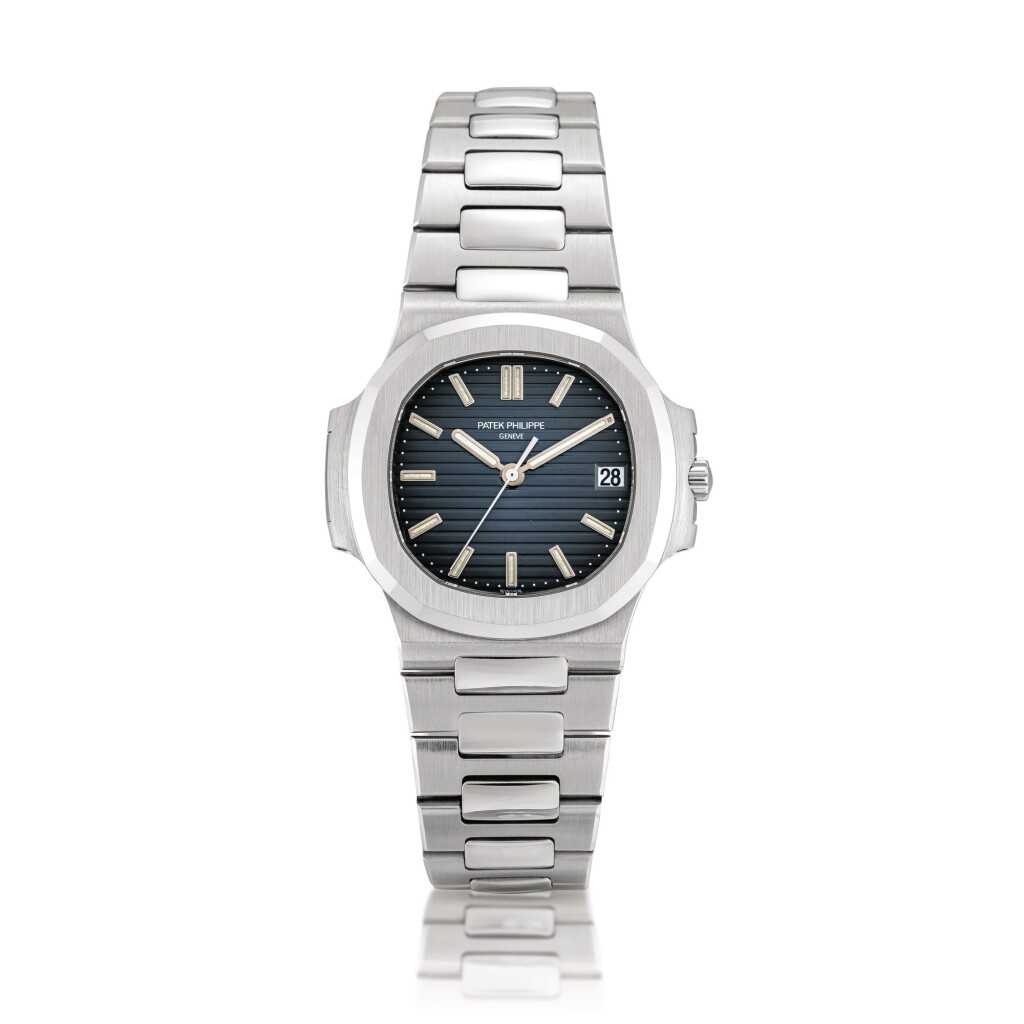 View full screen - View 1 of Lot 2086. Patek Philippe | Nautilus, Reference 5800, A stainless steel bracelet watch with date, Circa 2008 | 百達翡麗 | Nautilus 型號5800 精鋼鏈帶腕錶,備日期顯示,約2008年製.