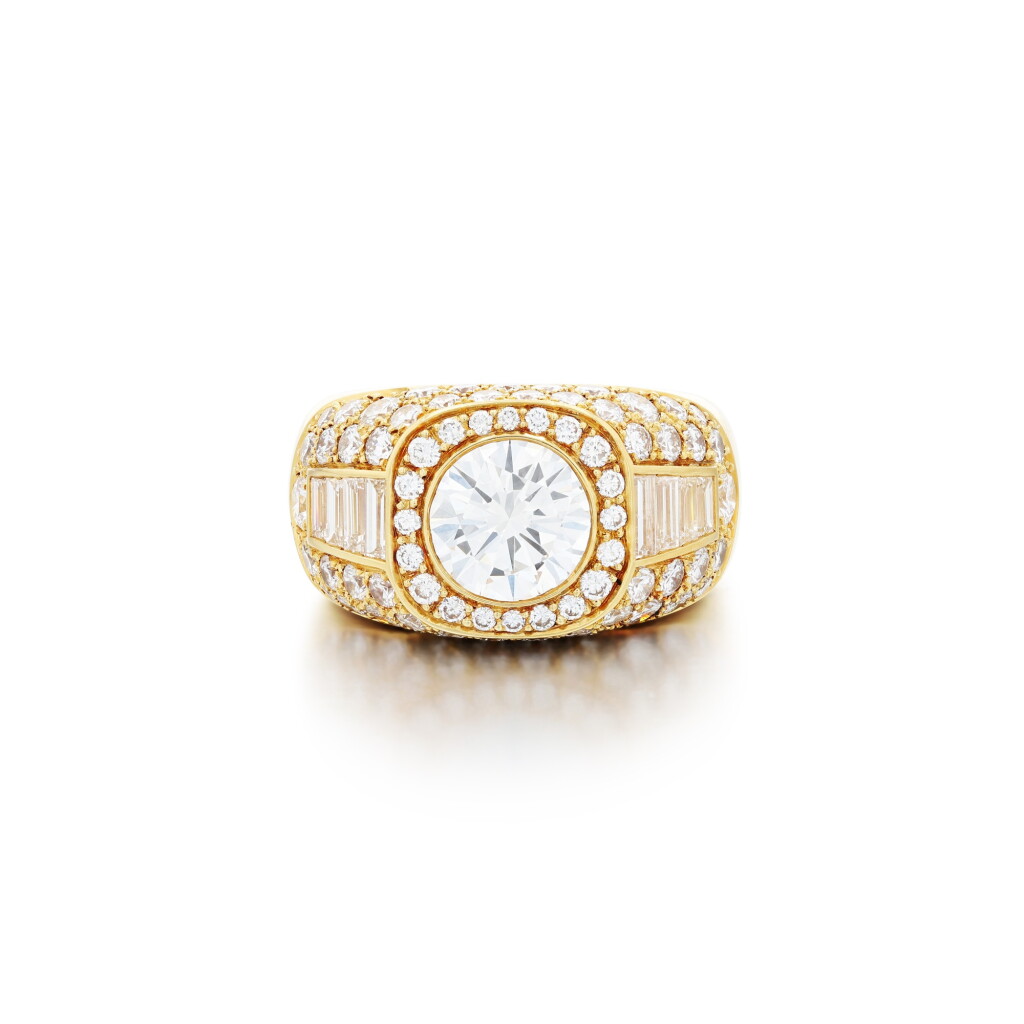 View full screen - View 1 of Lot 83. Bague diamants | Diamond ring.