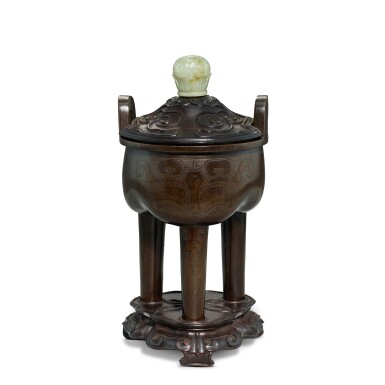 View full screen - View 1 of Lot 3622. An archaistic silver-inlaid bronze incense burner, ding, Qing dynyasty, 17th - 18th century | 清十七至十八世紀 銅錯銀仿古獸面紋鼎式爐.