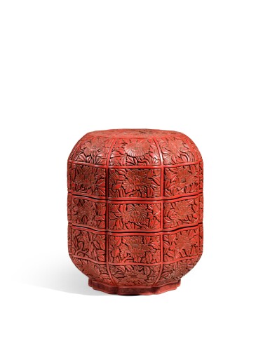 View full screen - View 1 of Lot 2053. A carved cinnabar lacquer two-tiered lobed box and cover, Qing dynasty | 清 剔紅樓閣人物圖兩撞葵式蓋盒.