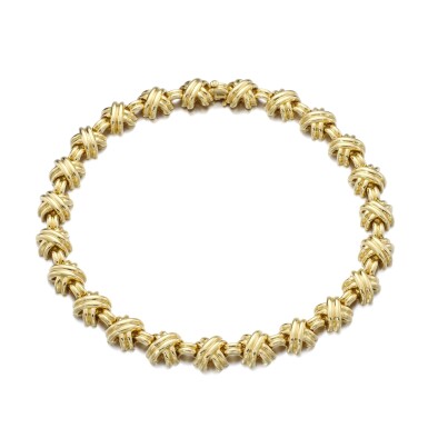 View full screen - View 1 of Lot 511. TIFFANY & CO. | GOLD NECKLACE.