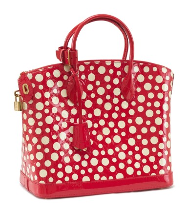 View full screen - View 1 of Lot 1124. YAYOI KUSAMA X LOUIS VUITTON 草間彌生 X 路易威登 | LIMITED EDITION YAYOI KUSAMA RED MONOGRAM VERNIS DOTS LOCKIT MM BAG 限量版草間彌生紅色波點LV標誌手提包.