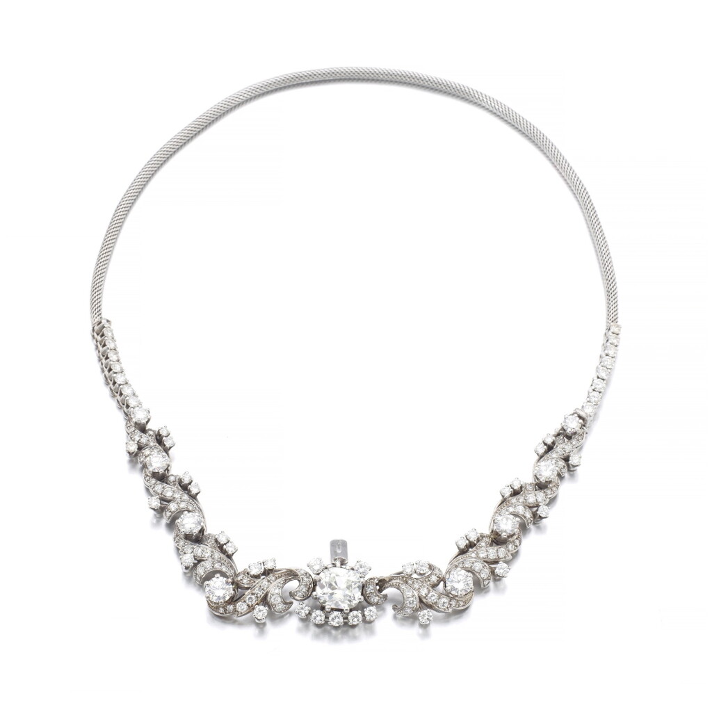 View full screen - View 1 of Lot 1224. Diamond necklace.