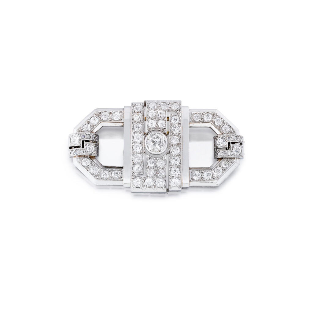 View full screen - View 1 of Lot 32. Broche diamants | Diamond brooch.