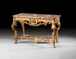 A carved giltwood console table, French Régence, circa 1720 | Table en bois sculpté et doré d'époque Régence, vers 1720