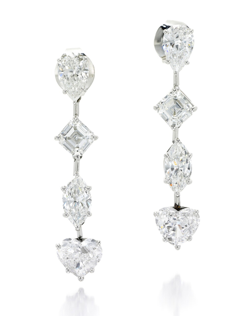 View full screen - View 1 of Lot 50. GRAFF | PAIR OF DIAMOND EARRINGS.