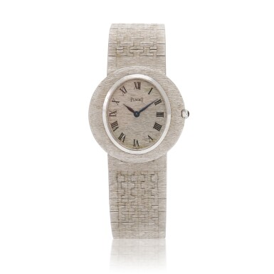 View full screen - View 1 of Lot 110. Ref. 9301 A6 | White gold bracelet watch | Circa 1970.
