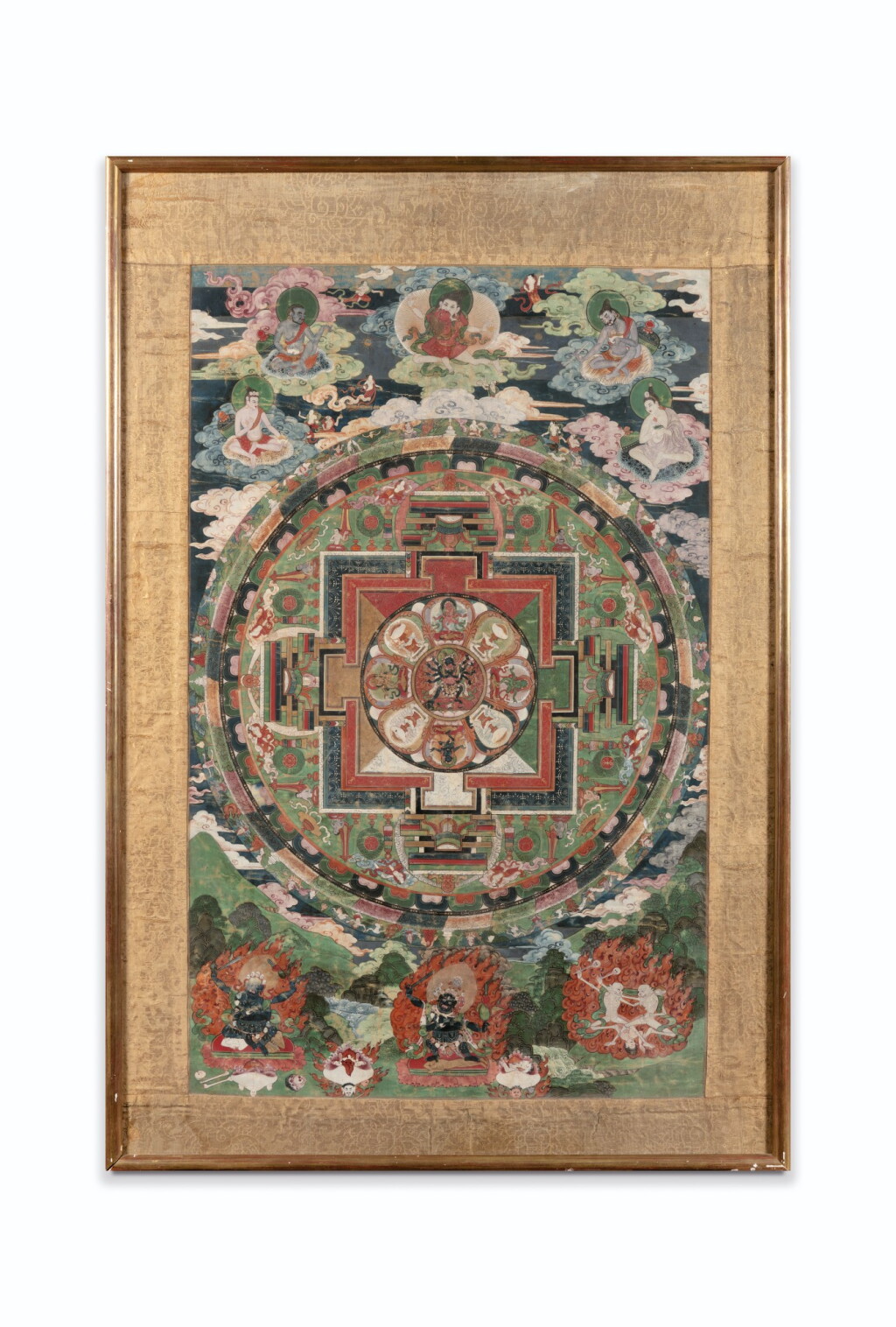 View full screen - View 1 of Lot 26. TANGKA REPRÉSENTANT UN MANDALA DE VAJRASANA TIBET, XVIIIE-XIXE SIÈCLE | 西藏 十八至十九世紀 曼荼羅唐卡 設色布本 鏡框 | A thangka depicting a Vajrasana mandala, distemper on cloth, Tibet, 18th-19th century.