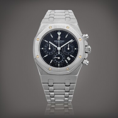 View full screen - View 1 of Lot 71. Royal Oak 'Kasparov', Reference 25860ST.OO.1110ST.03 A stainless steel chronograph wristwatch with date and bracelet Circa 2001 | 愛彼 | Royal Oak 'Kasparov' 型號 25860ST-OO.1110ST.03 精鋼計時鍊帶腕錶備日期顯示,製作年份約 2001.
