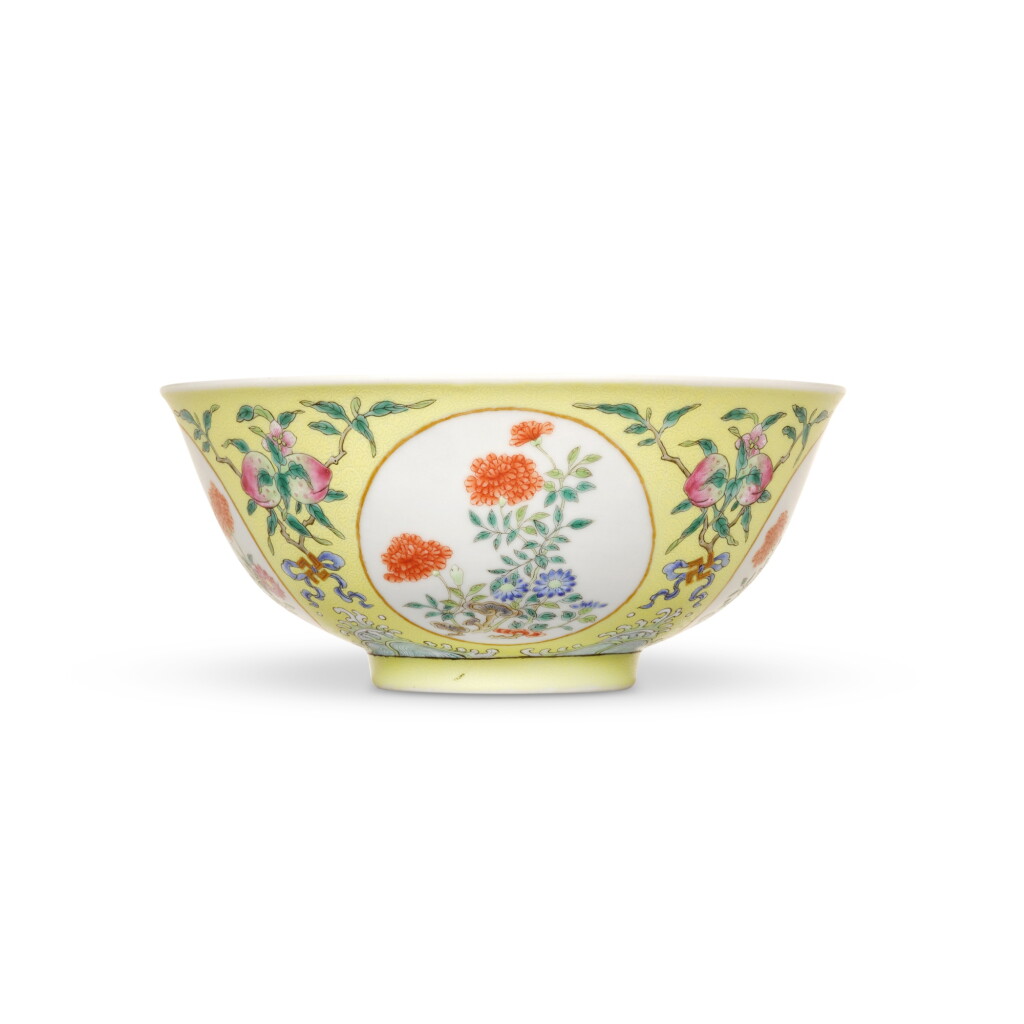 View full screen - View 1 of Lot 31. A fine yellow-ground famille-rose sgraffiato 'medallion' bowl, Seal mark and period of Daoguang | 清道光 粉彩黃地錦上添花開光萬壽牡丹圖盌 《大清道光年製》款.
