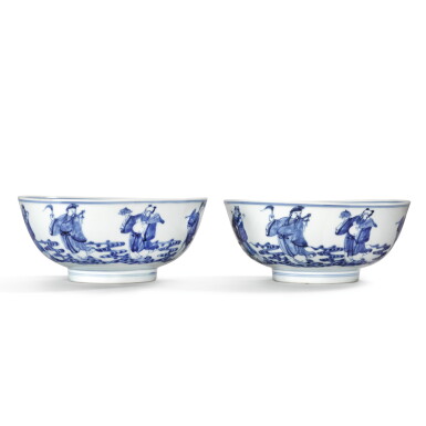 View full screen - View 1 of Lot 10. TWO BLUE AND WHITE 'EIGHT IMMORTALS' BOWLS, QIANLONG SEAL MARKS AND PERIOD | 清乾隆 青花八仙過海圖盌一組兩件 《大清乾隆年製》款.