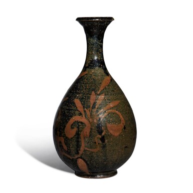 View full screen - View 1 of Lot 524. A russet-painted black-glazed vase (Yuhuchunping), Northern Song / Jin dynasty | 北宋 / 金 黑釉鐵鏽花紋玉壺春瓶.