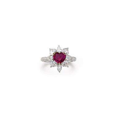 View full screen - View 1 of Lot 1738. RUBY AND DIAMOND RING 1.86卡拉 紅寶石 配 鑽石 戒指.