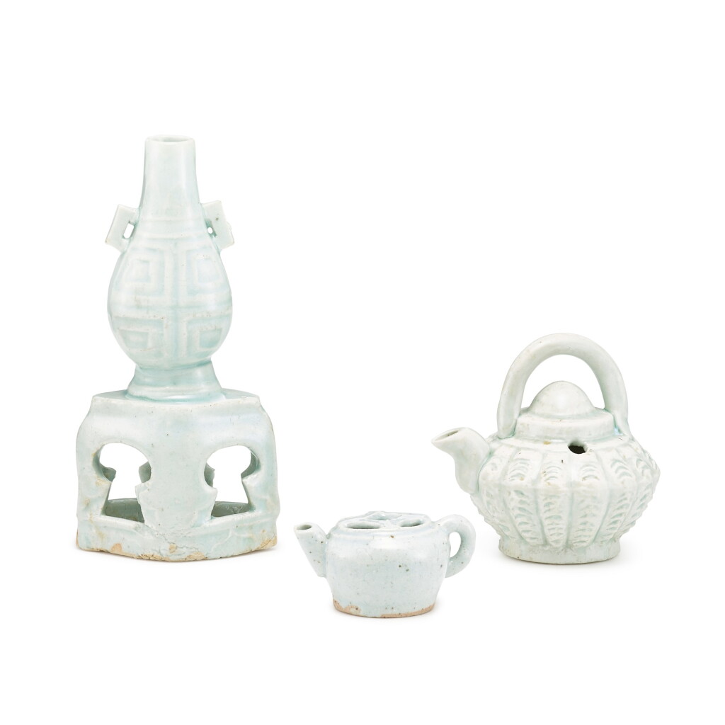 View full screen - View 1 of Lot 353. Three Qingbai vessels, Song - Yuan dynasty 宋至元 青白釉器一組三件.
