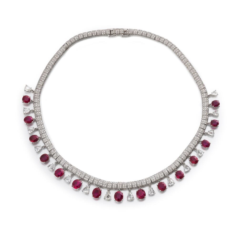 View full screen - View 1 of Lot 226. Collier rubis et diamants | Ruby and diamond necklace.