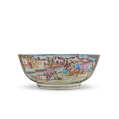 View full screen - View 1 of Lot 27. A Rare Large Chinese Export 'Tiger and Fox Hunt' Punch Bowl, Qing Dynasty, Qianlong Period, Circa 1775 | 清乾隆 約1775年 粉彩狩獵圖大盌.