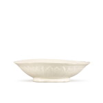 A lobed Dingyao 'lotus' dish, Northern Song dynasty | 北宋 定窰白釉蓮瓣紋盤