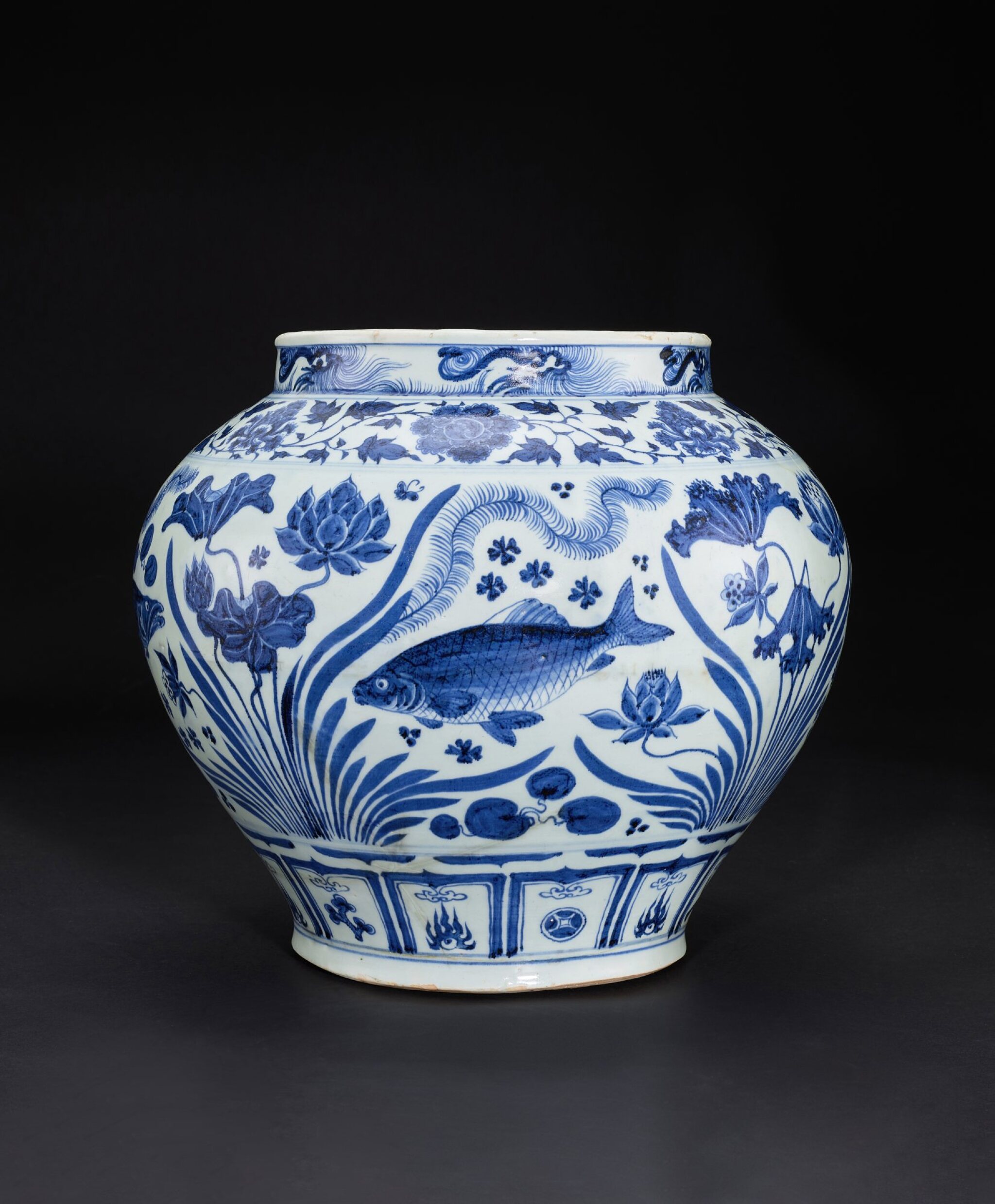 An Important And Exceptionally Painted Blue And White Fish Jar Guan Yuan Dynasty 元青花魚藻紋大罐 Hotung 何東the Personal Collection Of The Late Sir Joseph Hotung Part An Important And Exceptionally Painted Blue And White Fish Jar Guan Yuan Dynasty 元青花魚藻紋大罐 Hotung 何東the Personal Collection Of The Late Sir Joseph Hotung Part