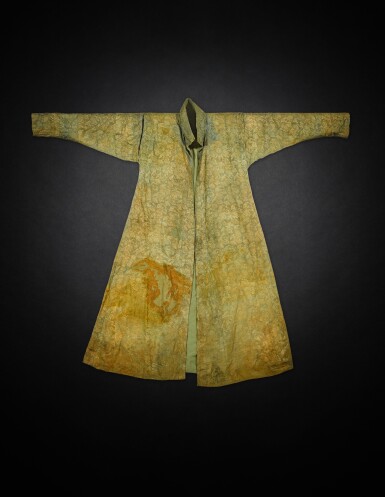 View full screen - View 1 of Lot 112. A green silk robe, Central Asia, first half 15th century.