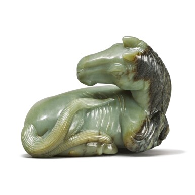 View full screen - View 1 of Lot 1067. A LARGE GREEN AND BROWN JADE FIGURE OF A RECUMBENT HORSE, QING DYNASTY, 19TH CENTURY.