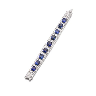 View full screen - View 1 of Lot 246. Sapphire and diamond bracelet | 寶格麗 藍寶石及鑽石手鏈.