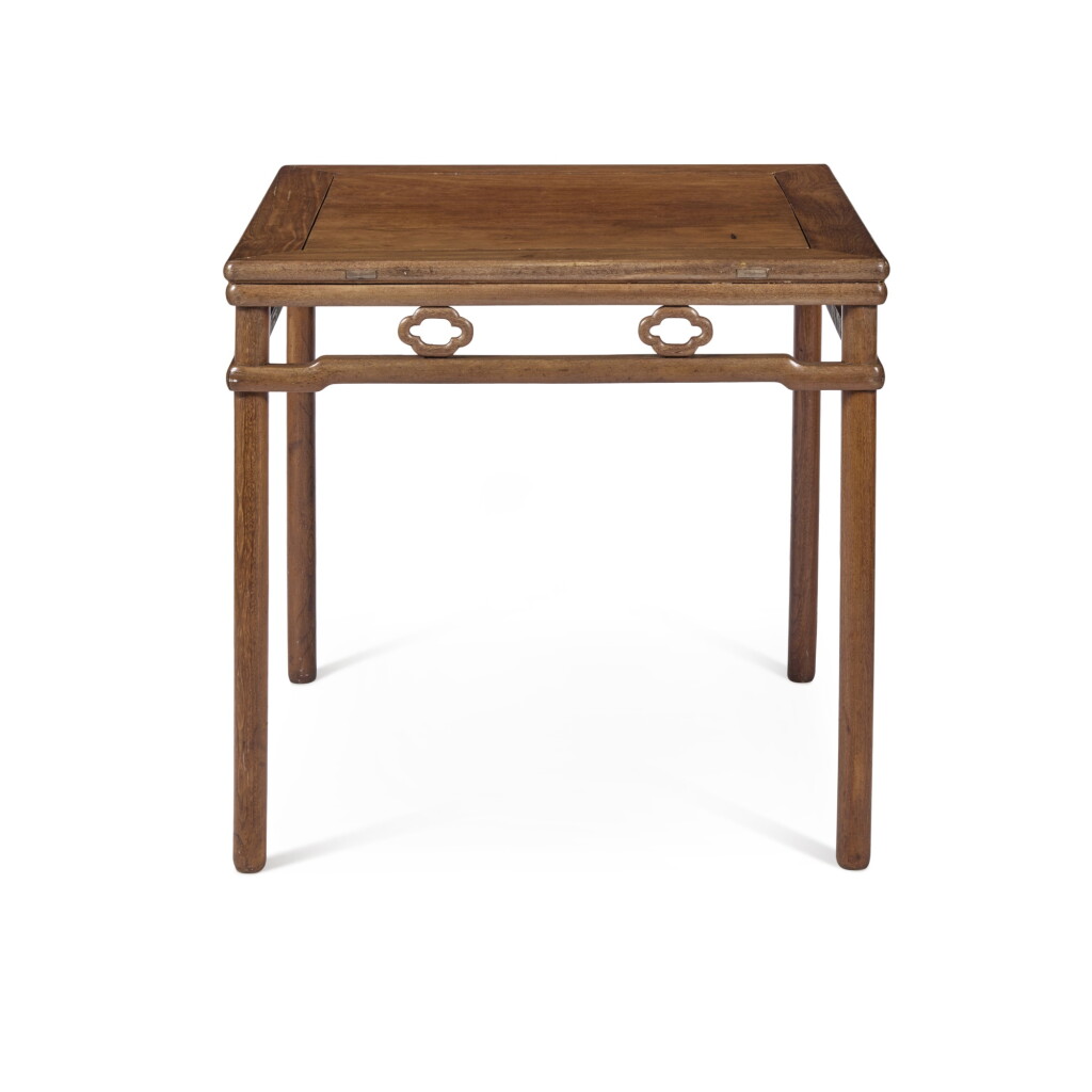 View full screen - View 1 of Lot 852. A 'tielimu' square table (Fangzhuo), Qing dynasty, 18th / 19th century | 清十八 / 十九世紀 鐵力木羅鍋棖卡子花方桌.