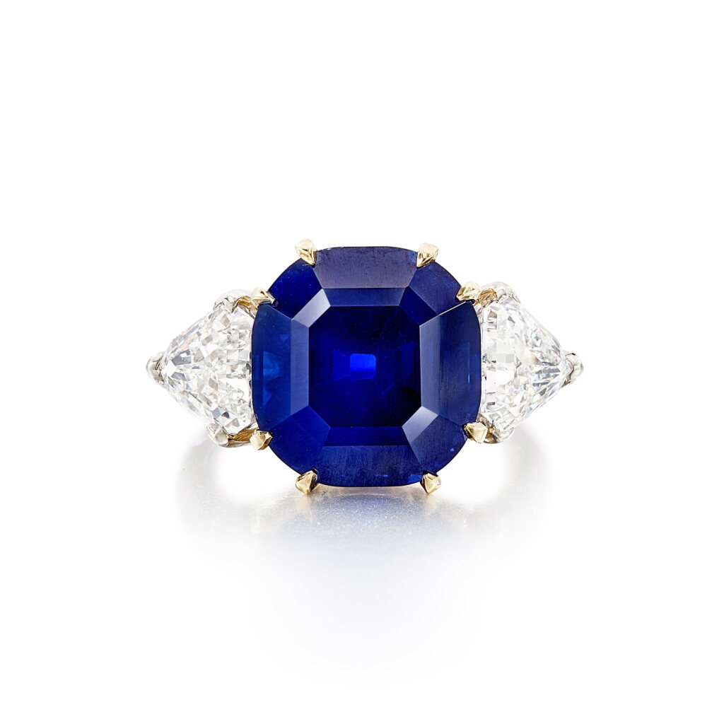 View full screen - View 1 of Lot 1894. Sapphire and Diamond Ring | 卡地亞 | 10.45克拉 天然「喀什米爾」未經加熱藍寶石 配 鑽石 戒指.