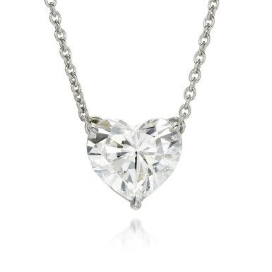 View full screen - View 1 of Lot 189. Diamond pendant necklace.