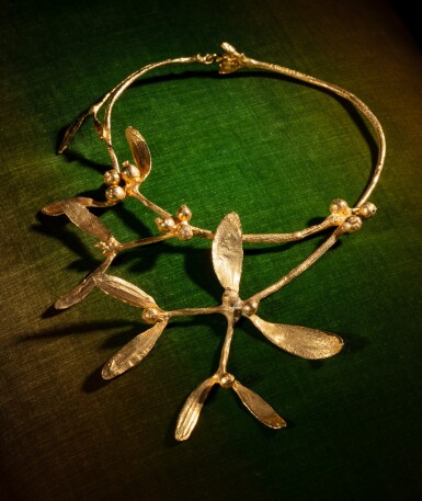 View full screen - View 1 of Lot 5. Collier Gui.