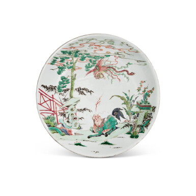 View full screen - View 1 of Lot 657. A large famille-verte 'phoenix and qilin' charger, Qing dynasty, Kangxi period | 清康熙 五彩鳳鳴麟出圖大盤.
