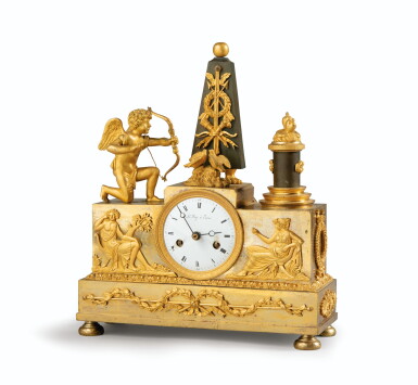 View full screen - View 1 of Lot 109. AN EMPIRE PATINATED GILT-BRONZE CLOCK | PENDULE EN BRONZE PATINÉ ET DORÉ D'ÉPOQUE EMPIRE.