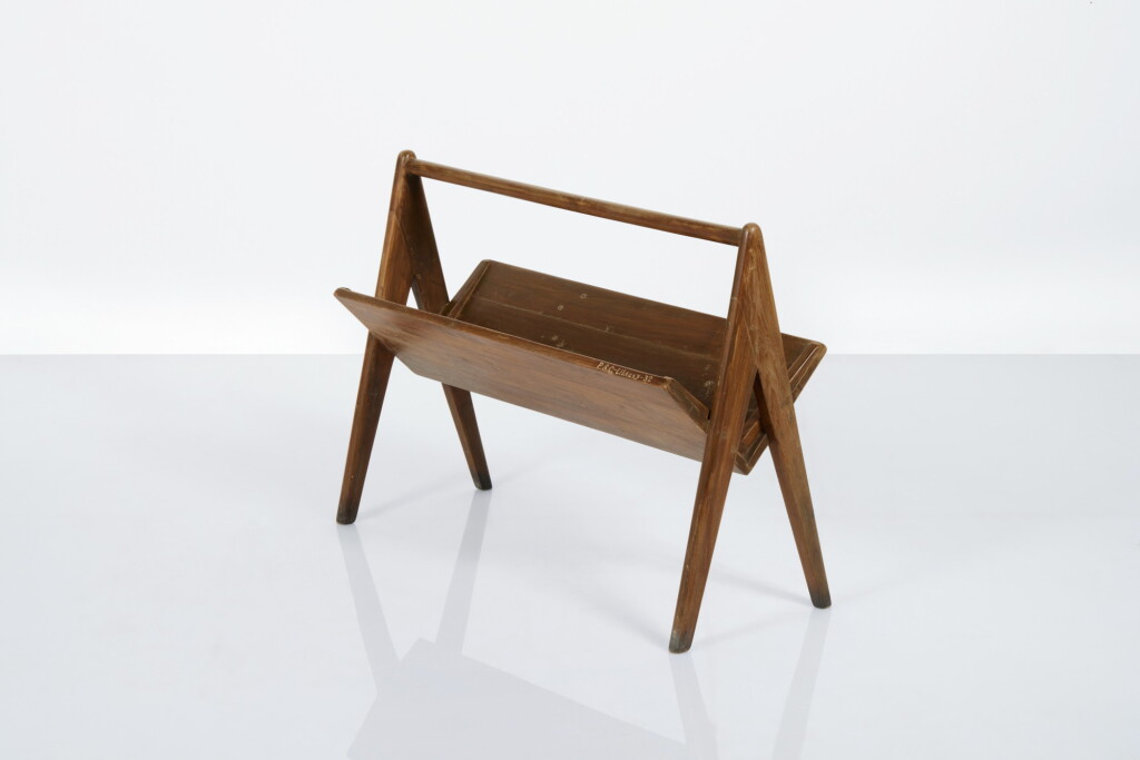 View full screen - View 1 of Lot 456. Portable Magazine Rack.
