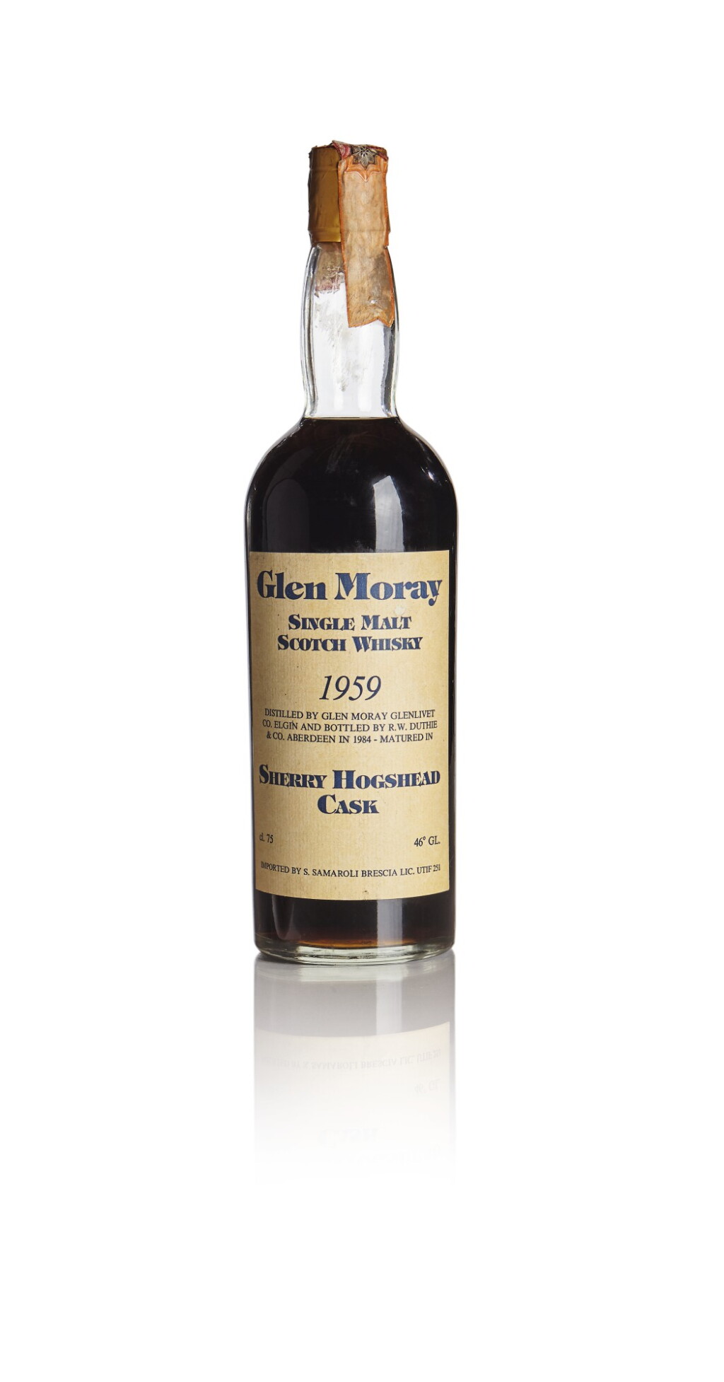 View full screen - View 1 of Lot 227. GLEN MORAY SHERRY HOGSHEAD CASK SAMAROLI 25 YEAR OLD 46.0 ABV 1959 .
