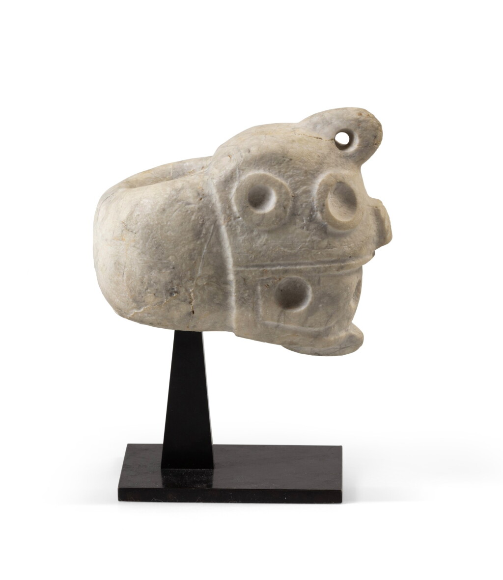 View full screen - View 1 of Lot 50. Tête de massue cérémonielle, Culture Nicoya, Province de Guanacaste, Costa Rica, Période IV, 1-500 AP. J.-C. | Costa Rican stone effigy mace head, Guanacaste / Nicoya, Period IV, AD 1-500.