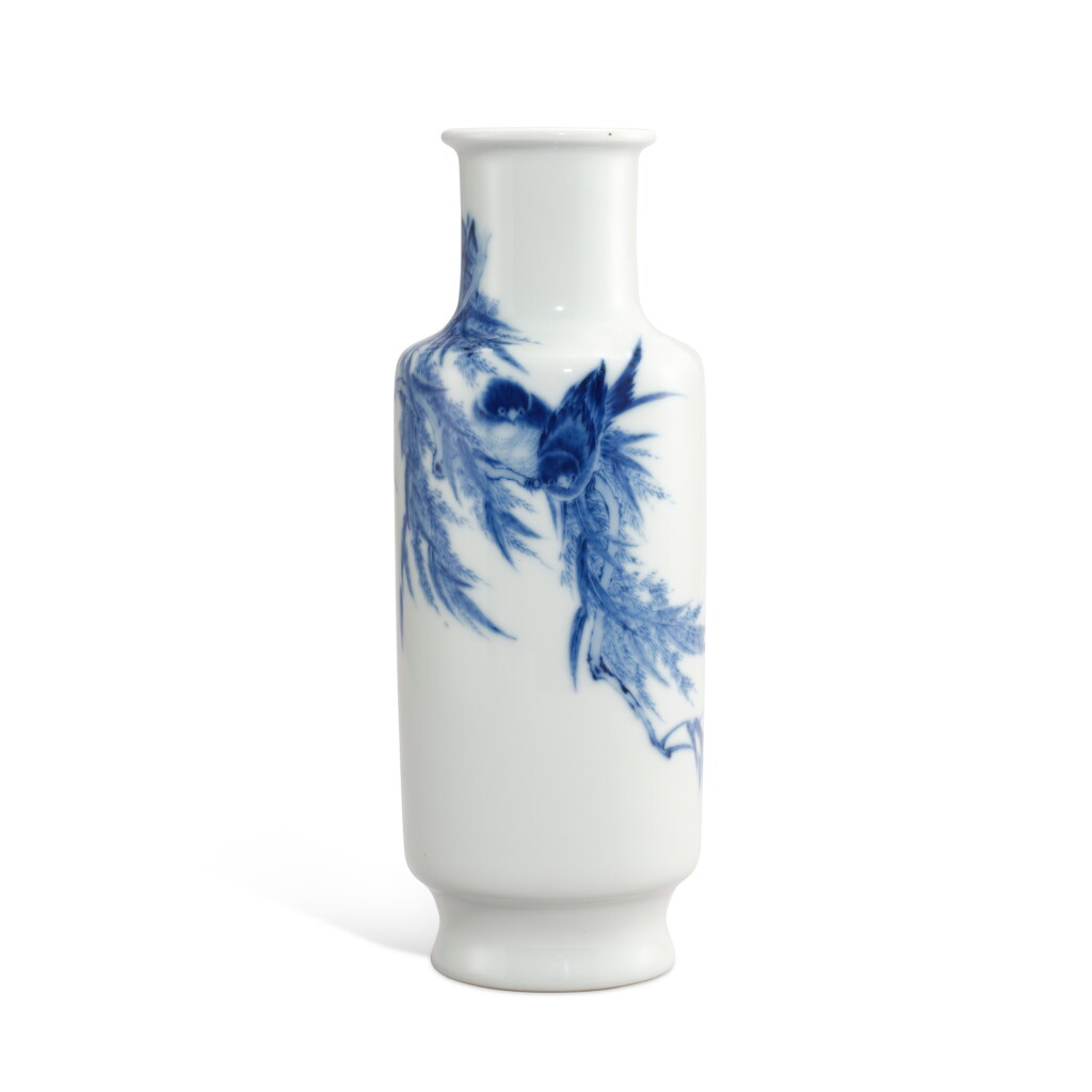 View full screen - View 1 of Lot 3405. A blue and white 'willow and bird' vase, Republican period | 民國 青花柳葉鳥紋瓶 《儲秀宮製》寄託款.