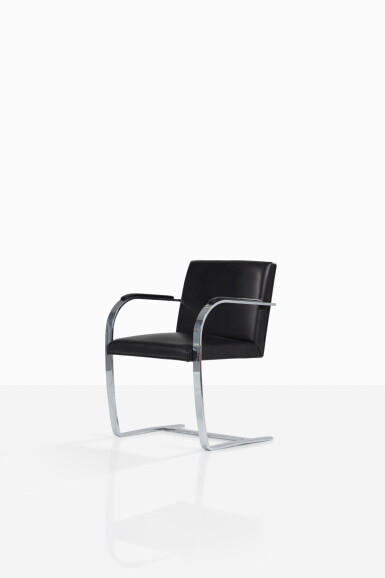 View full screen - View 1 of Lot 73. Fauteuil BRNO, le modèle créé vers 1929-1930.