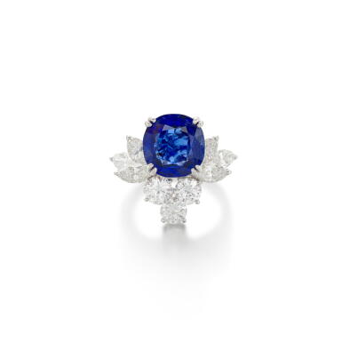 View full screen - View 1 of Lot 210. Sapphire and diamond ring (Anello con zaffiro e diamanti).
