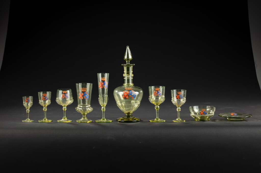 View full screen - View 1 of Lot 159. A Brown-Green Armorial Glass Table Service, Germany or Bohemia, late 19th century | Service de verres en cristal, Allemagne ou Bohème, fin du XIXe siècle.