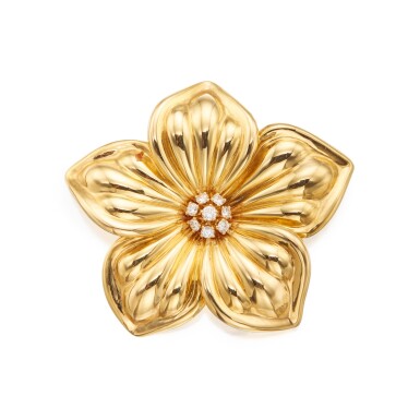 View full screen - View 1 of Lot 121. Van Cleef & Arpels | Gold and Diamond Brooch.
