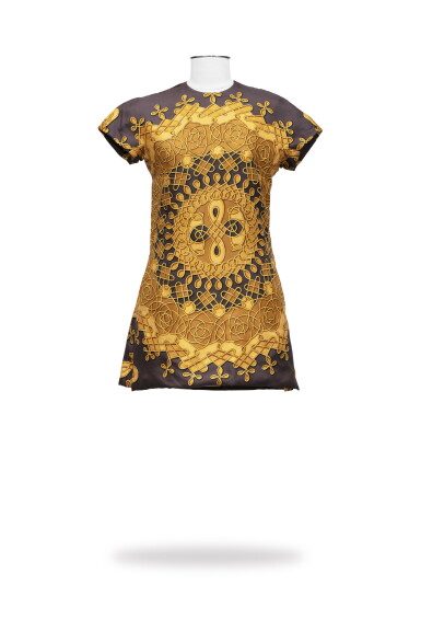 View full screen - View 1 of Lot 77. Hermes, circa 1968, Printed silk jersey minidress | mini-robe en jersey de soie imprimé.