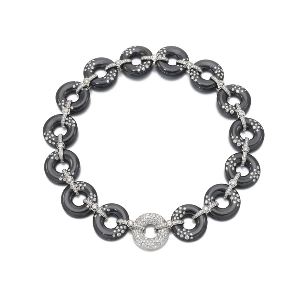 View full screen - View 1 of Lot 926. Diamond necklace.
