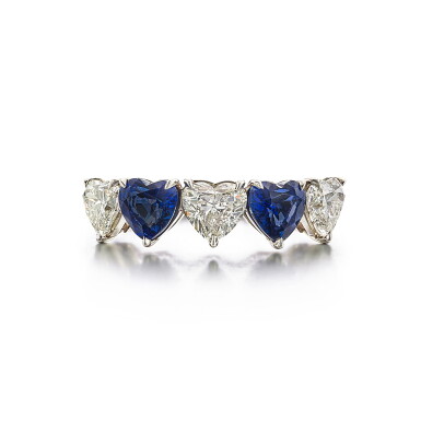 View full screen - View 1 of Lot 2001. Sapphire and Diamond Ring | 寶格麗 | 藍寶石 配 鑽石 戒指.