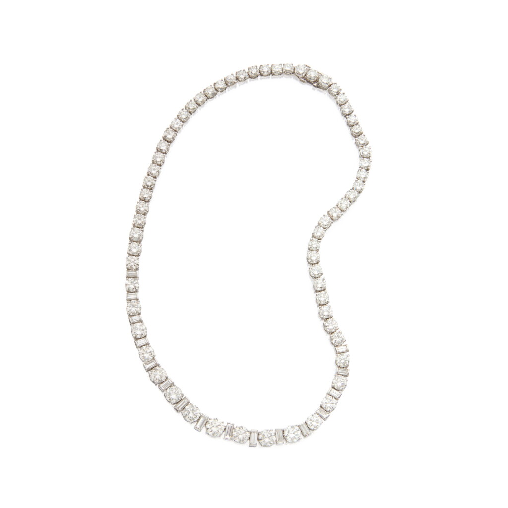 View full screen - View 1 of Lot 21. Diamond Necklace.