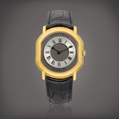 View full screen - View 1 of Lot 8819. A yellow gold wristwatch, Circa 1995 | 黃金腕錶,約1995年製.