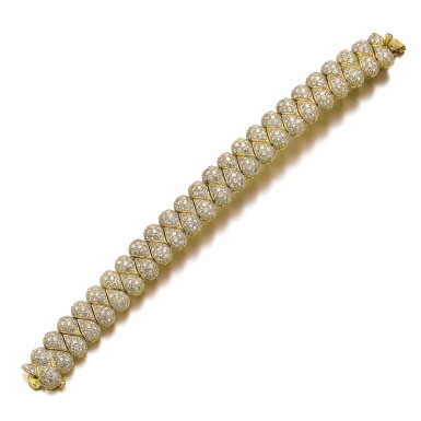 View full screen - View 1 of Lot 507. DIAMOND BRACELET.