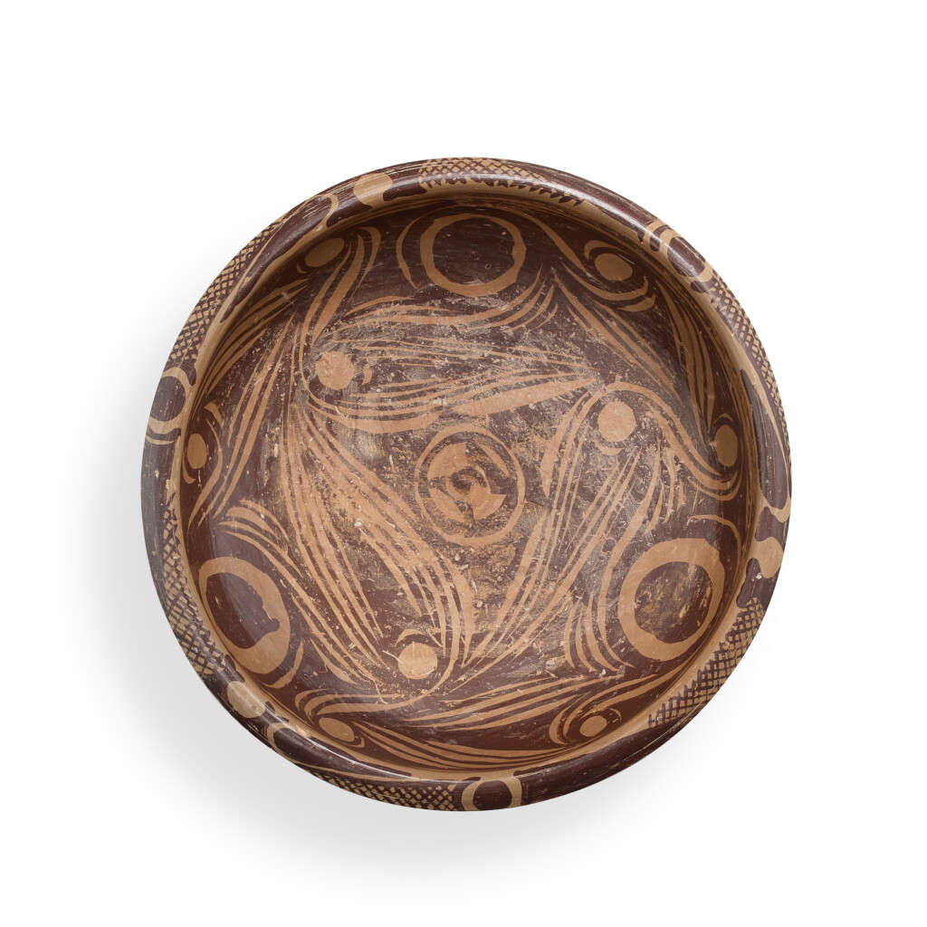 全萤幕检视 - 查看3446A painted pottery basin, Neolithic period, Majiayao culture, Machang phase | 新石器時代 馬家窯文化馬廠類型 彩陶盆的1