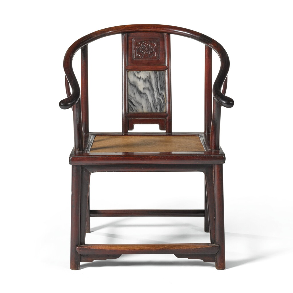 View full screen - View 1 of Lot 338. A LARGE MARBLE-INSET HONGMU HORSESHOE-BACK ARMCHAIR, QUANYI, QING DYNASTY, 19TH CENTURY | 清十九世紀 紅木鑲大理石圈椅.